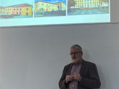 Dr. Elekes Tibor előadásai a PKE turisztikai képzésén